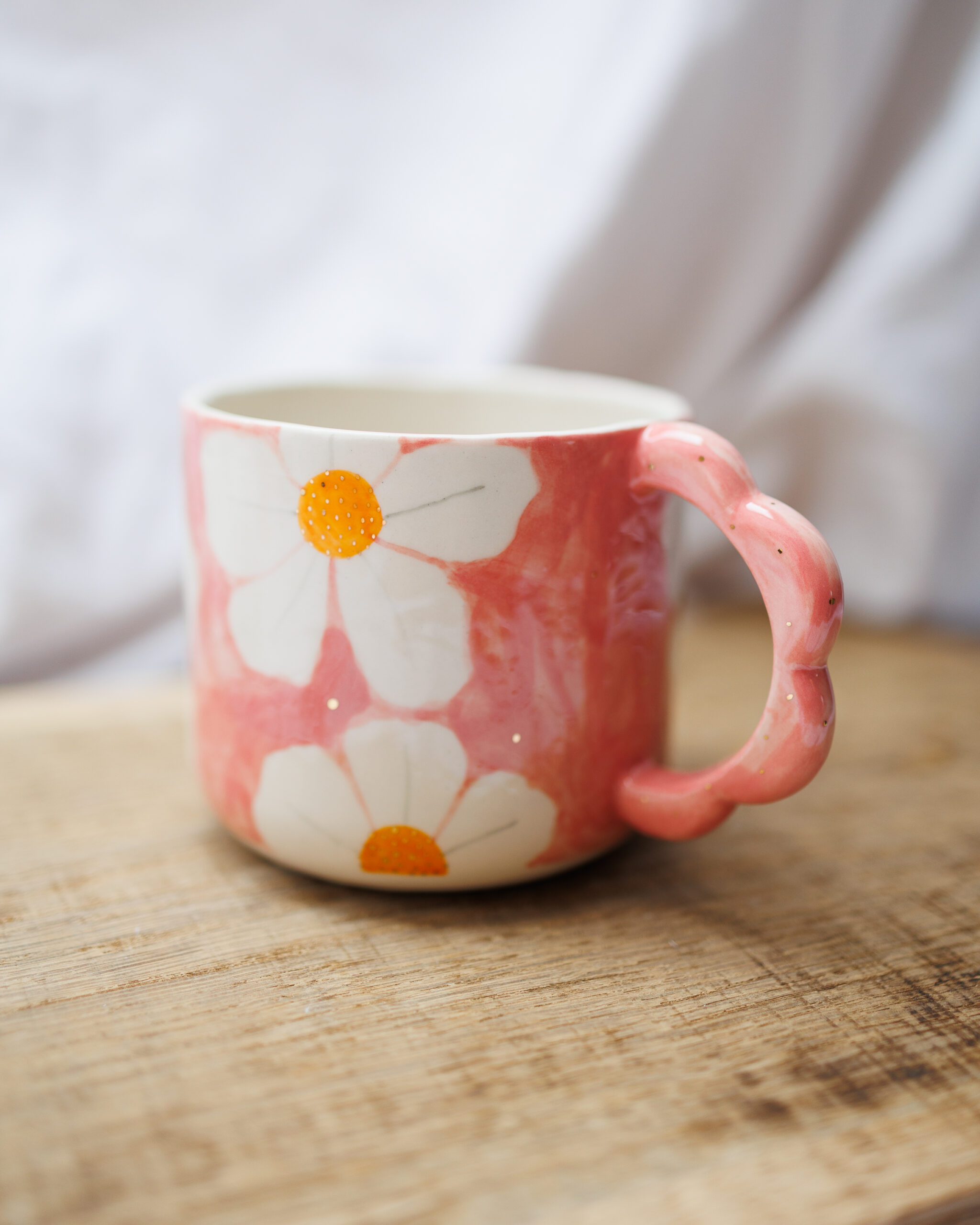 OUTLET Kubek w białe kwiaty 450ml - obrazek 2