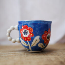 Kubek w czerwone kwiaty 180ml