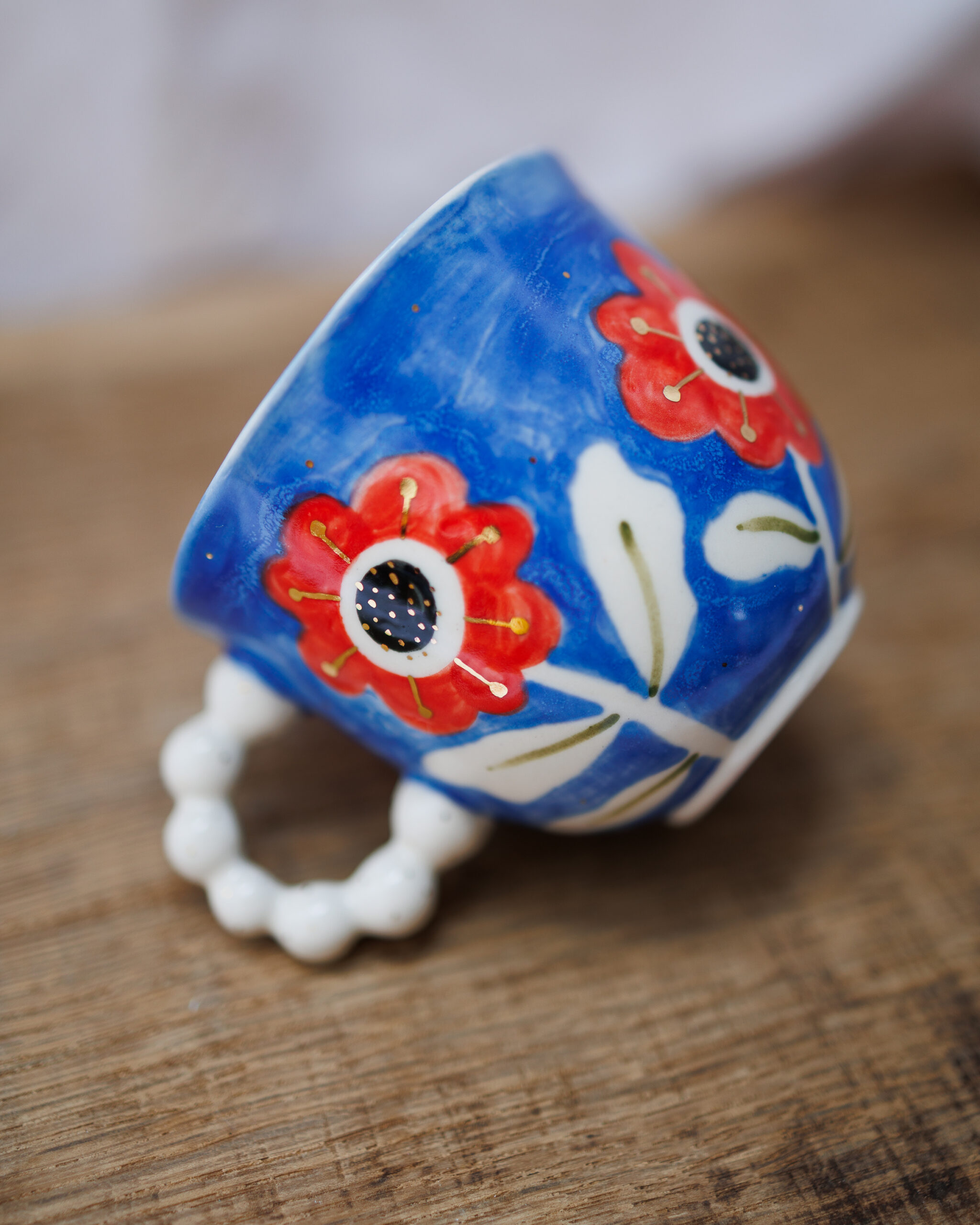 Kubek w czerwone kwiaty 180ml - obrazek 3