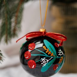 Bombka z wiankiem 10cm