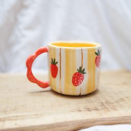 Kubek w truskawki 380ml